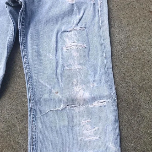 Vintage 80s lightwash levi - Picture 2 of 4